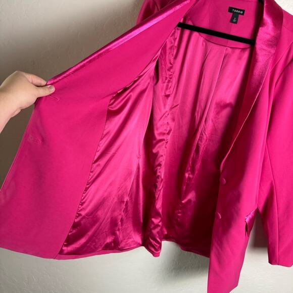 Torrid Pink Studio Refined Crepe Satin Lapel Blazer 2X 19173176 - Picture 6 of 16